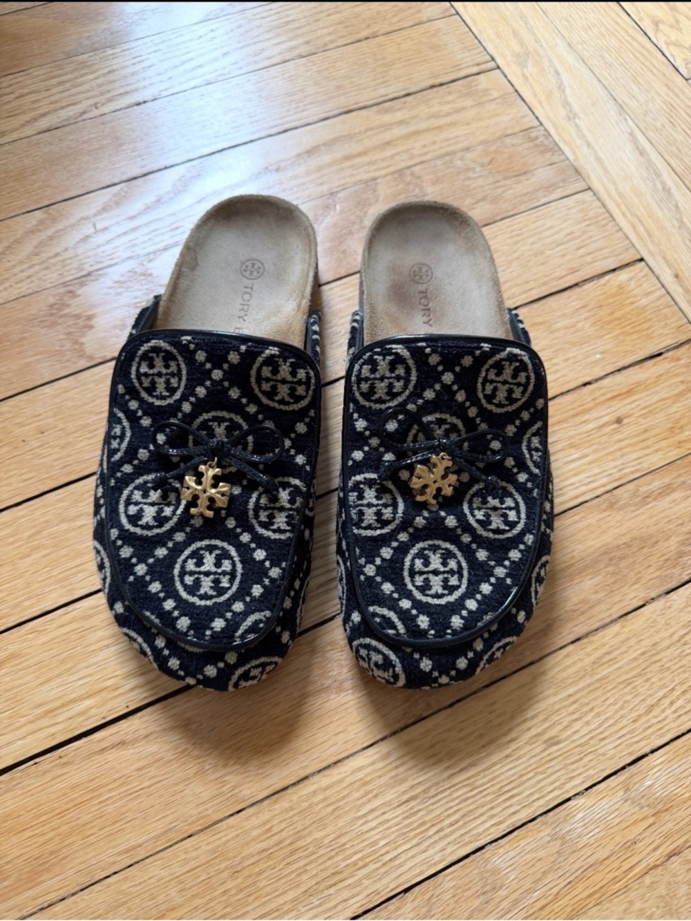 Tory Burch Black and Ivory Patterned Logo Slip-On Flats